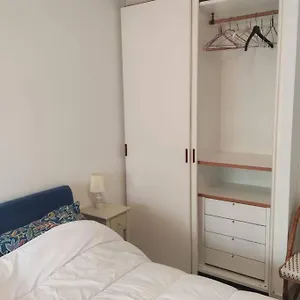 Havre De Paix En Plein Centre Ville, 4 Couchages , Menton France