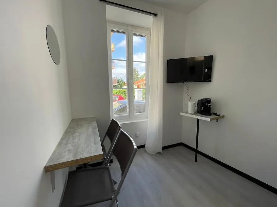 Studio A2 18M2 Cosy 5Minutes Gare Parking Gratuit Rue De La Mure Roanne Appartement