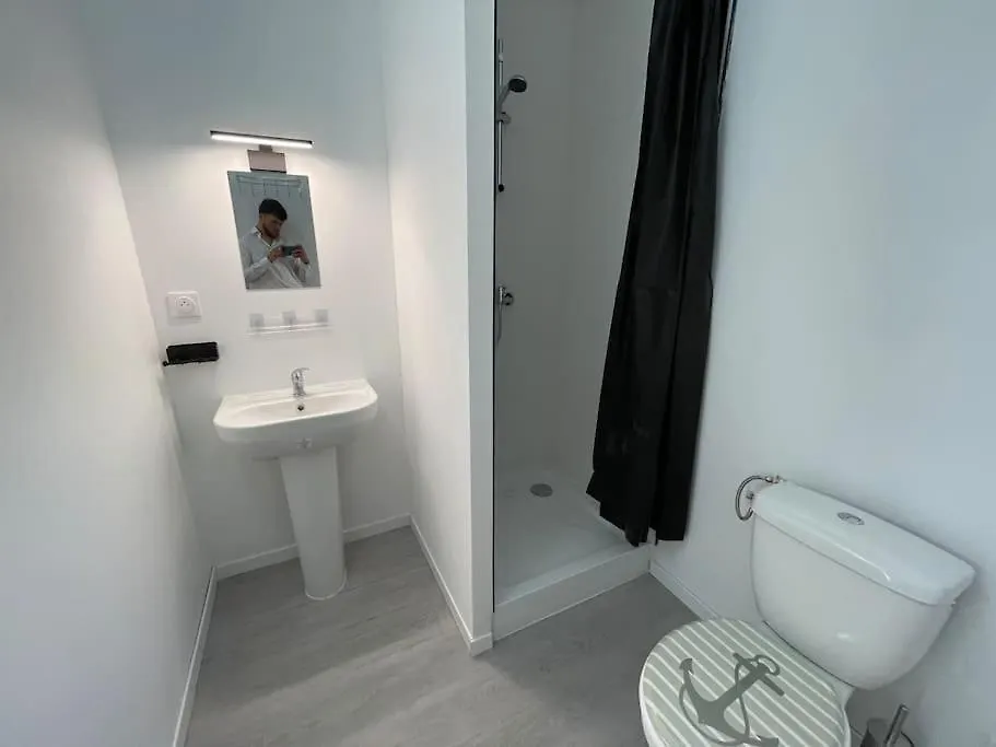 Appartement Studio A2 18M2 Cosy 5Minutes Gare Parking Gratuit Rue De La Mure Roanne France